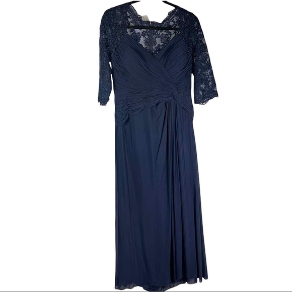 La Femme Ruched Twist Column Formal Gown Plus Size US 20 - Picture 1 of 12